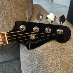 Fender Bass