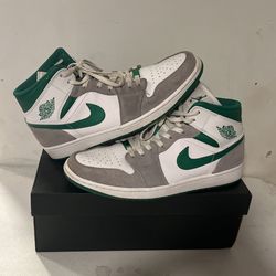 Used Air Jordan 1 Mid Pine Greens