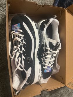Brand new womens sketchers