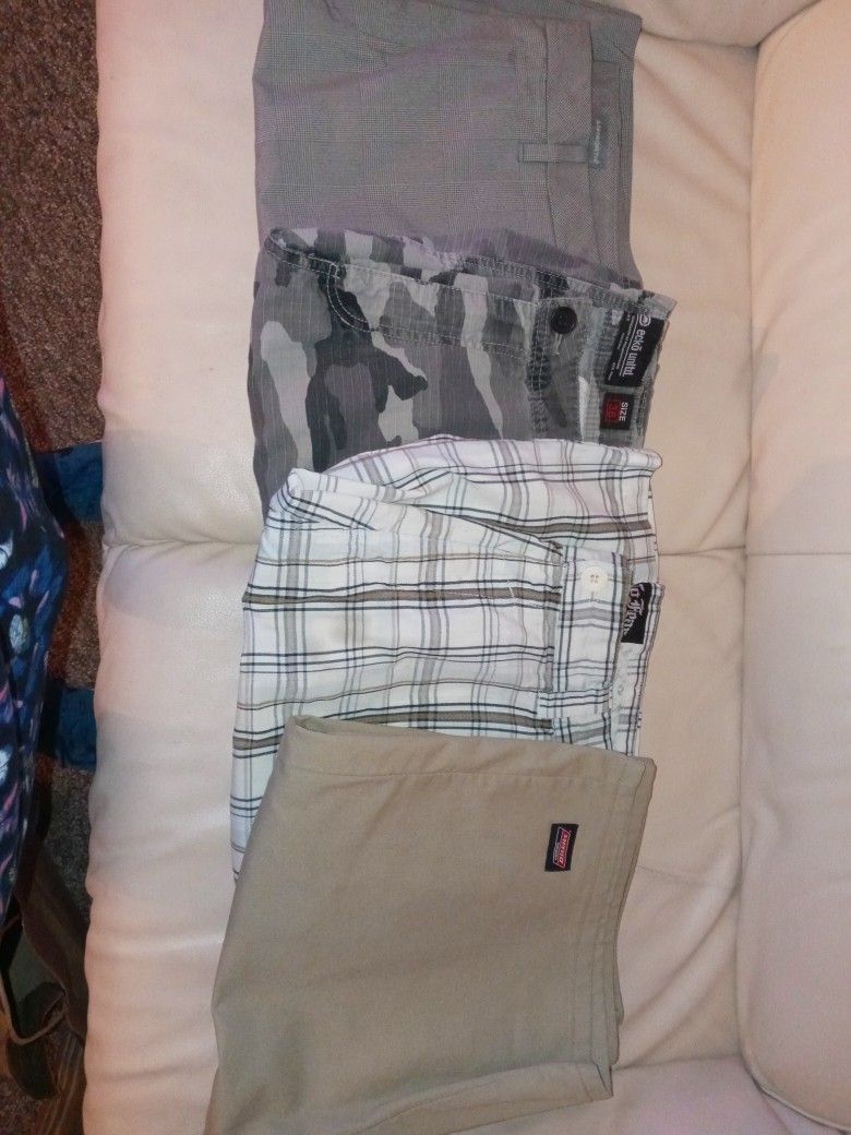 4 PAIRS SHORTS BUNDLE