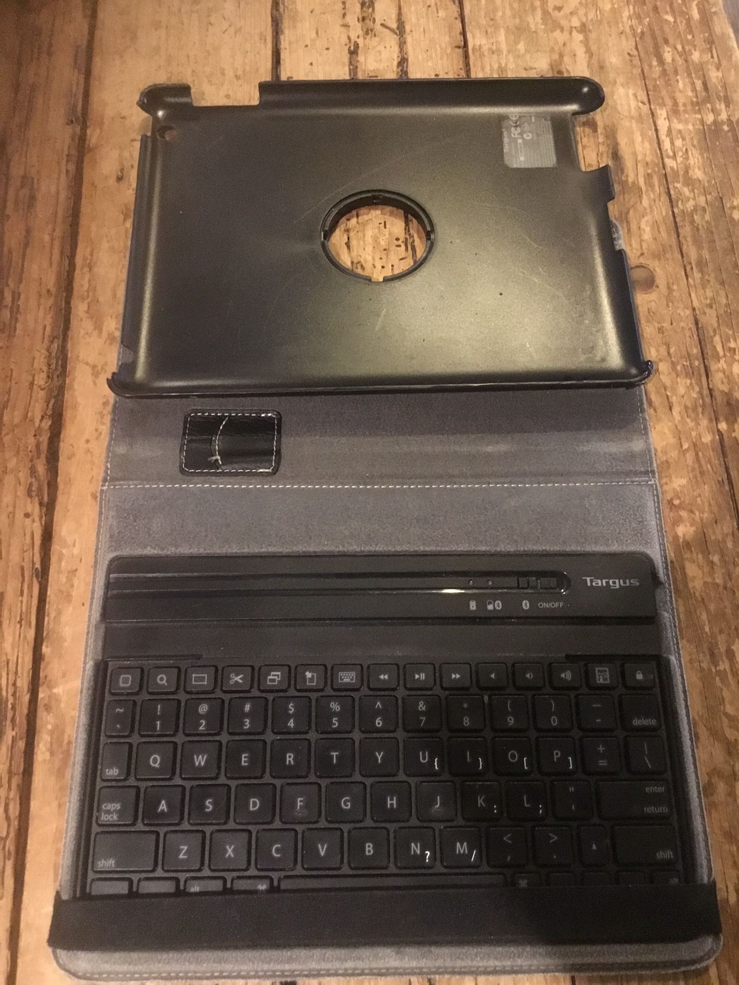 iPad keyboard and case