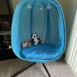 Hanging Egg Chair - with stand. https://offerup.com/redirect/?o=Rmxvd2VyaG91c2UuY29t retail Price $450