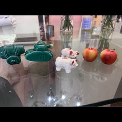 Vintage Salt & Pepper Shakers 