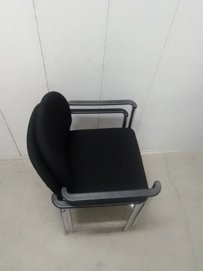 Guest Chairs 🪑🪑 2 For $70