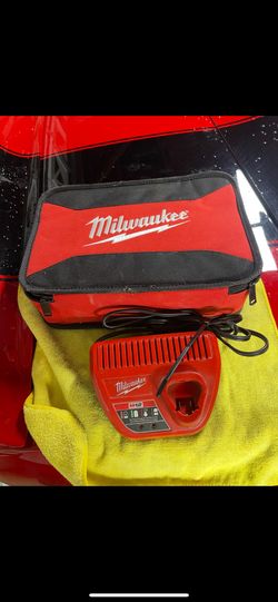 Milwaukee Charger