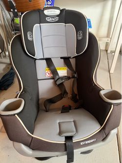 Graco Extend2Fit car seat