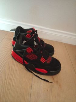 Size 7  Jordans
