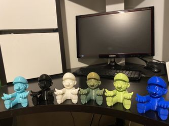 3D print Super Mario stand for switch,smart phone or any tablet.