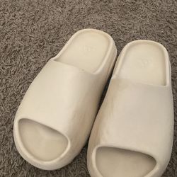 Adidas Yeezy Slide Bone 2022