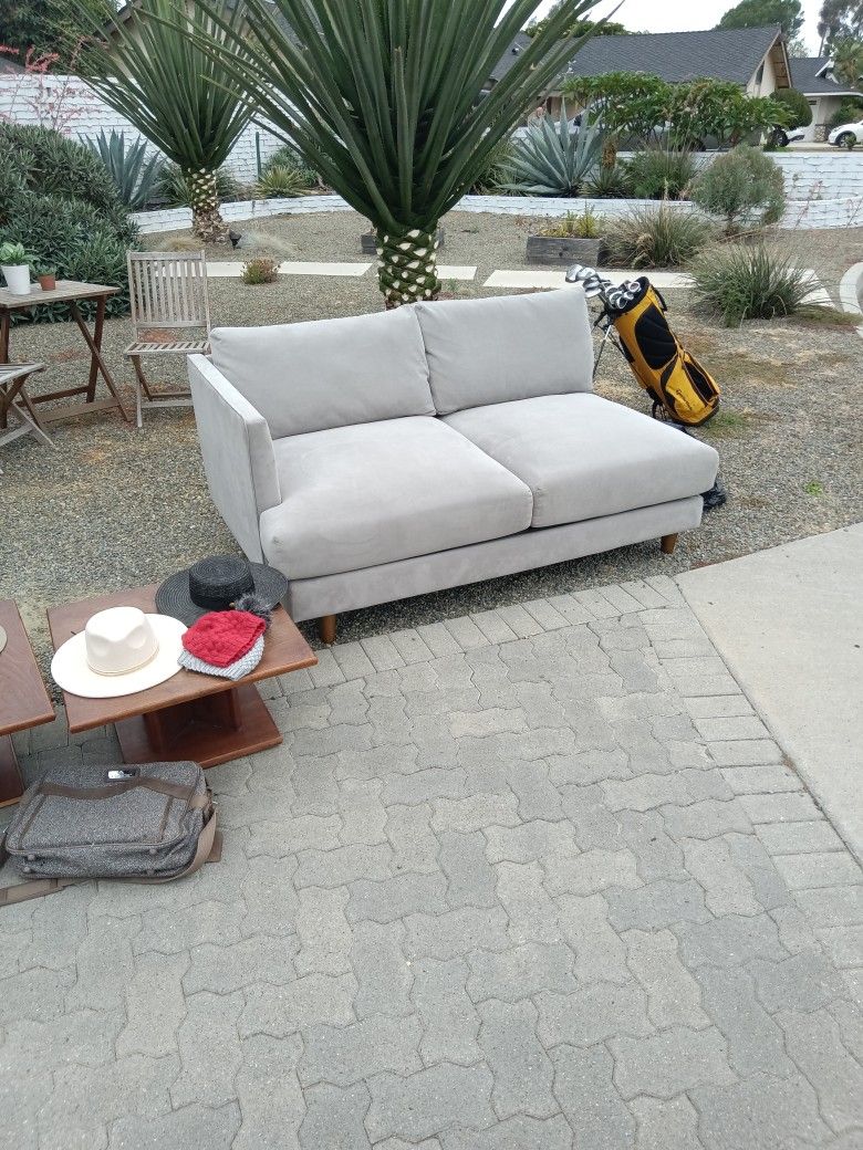 Couch , 6ft