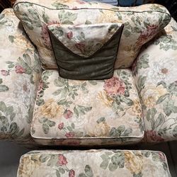 Flower Chair with Ottoman