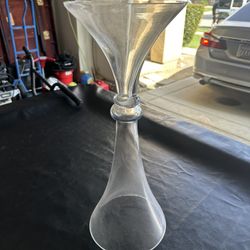 (14) 20 IN. Glass Center Piece
