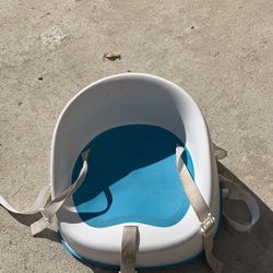 Baby seat    Blue and white