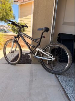 Schwinn Mountain Bike G-25
