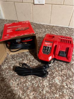Milwaukee m12 m18 battery charger