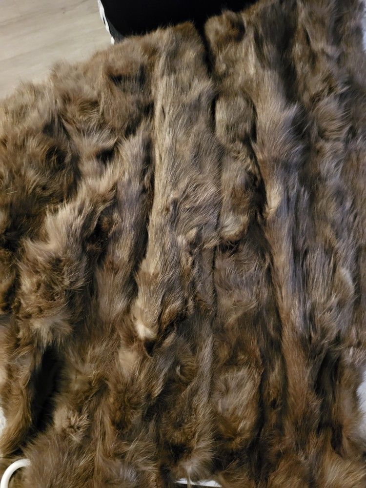Beautiful Sleeveless fur coat