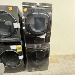 SAMSUNG NEW LAUNDRY SET WASHER AND GAS DRYER 