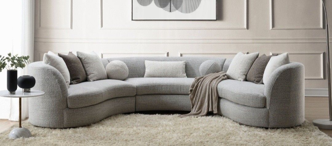 Brand New Upscale Grey Sectional Sofa (Pillows Included)(MSRP $4999)