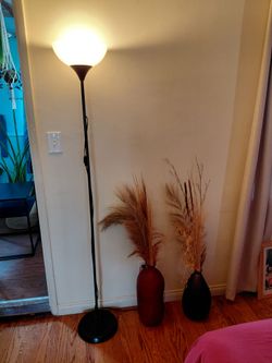 Floor lamp