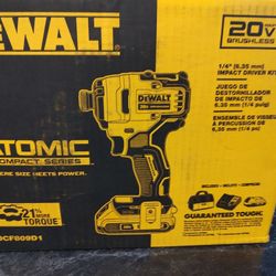 New DeWalt 20v Atomic 1/4" Hex Impact Driver Kit 