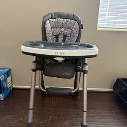 MUV by Baby Trend Highchair Girls