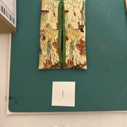 MINI KLEENEX SIZE TISSUE HOLDERS 