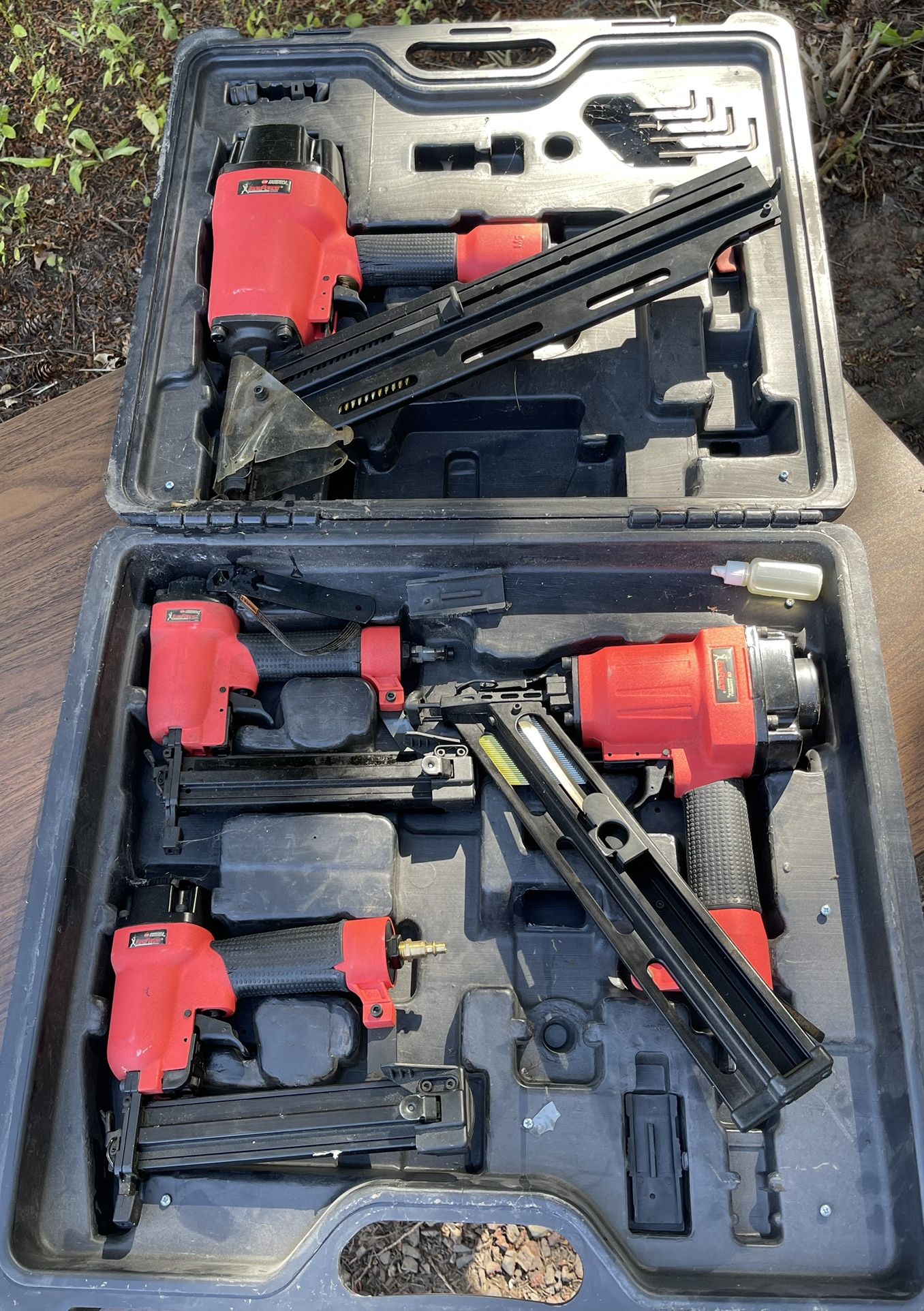 Campbell Hausfeld Pneumatic Framing Air Nail Gun 4pc Set w/ Iron Force Case