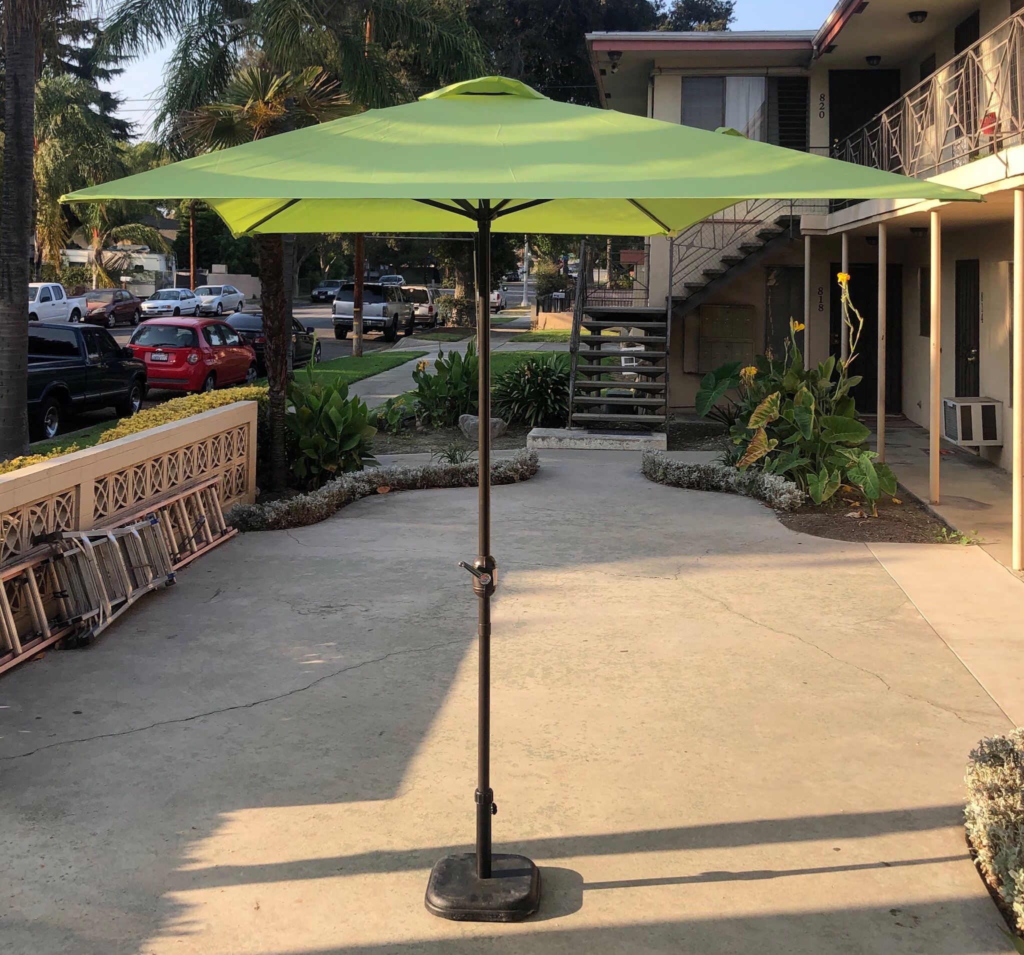 10’ X 6.5” CRANK RECTANGULAR PATIO UMBRELLAS