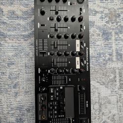 American Audio Q-SD 4-Channel Mixer w/mic out-Pending