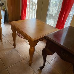Beautiful pine coffee Table and one side table
