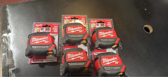 Milwaukee 25’ Magnetic Tape measurement