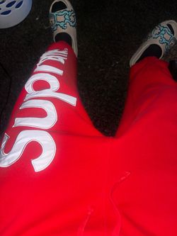 Supreme sweats size M