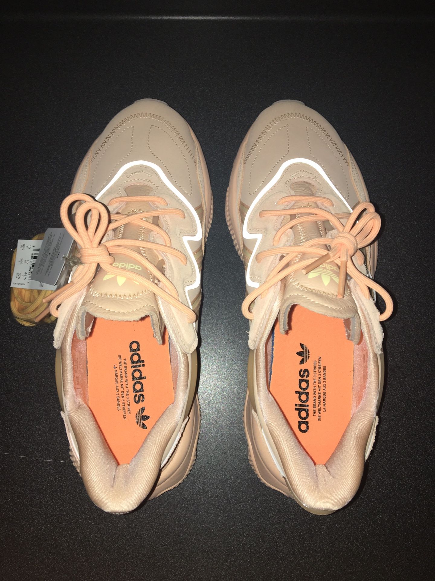 Adidas Ozweego \'Glow Orange\' sneakers Adidas Ozweego Glow Orange/Peach Men main image 2