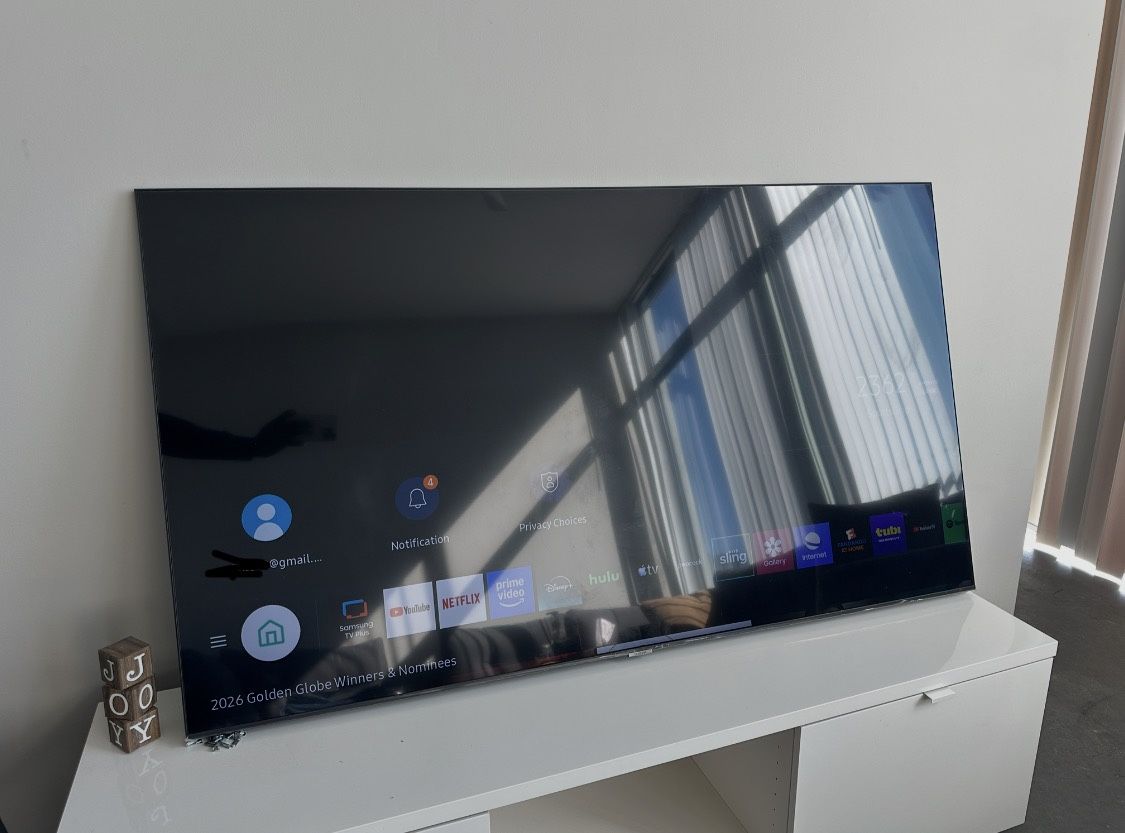 Samsung TV 65” inch