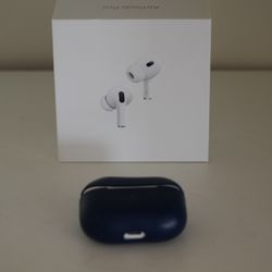 MQD83AM/A Apple AirPods Pro (2nd generation) Lightning Magsafe