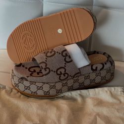 Gucci Slides Women 