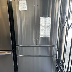 New LG Refrigerator 