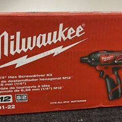 MILWAUKEE M12 12 VOLT 1/4 IN HEX CORDLESS 