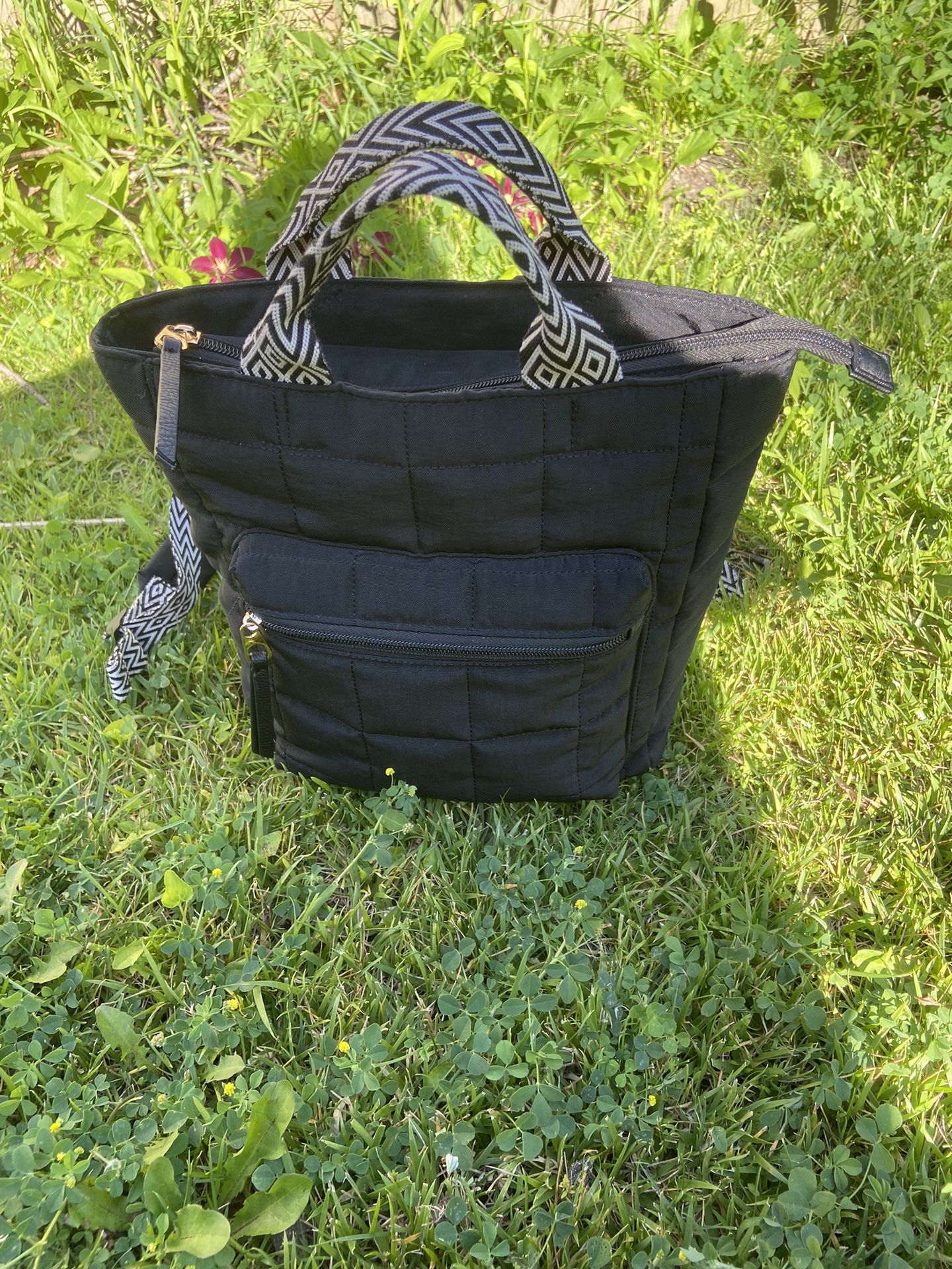 Universal threads quilted black backpack