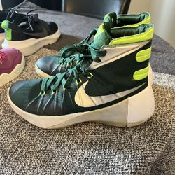 Nike HyperDunks - USED