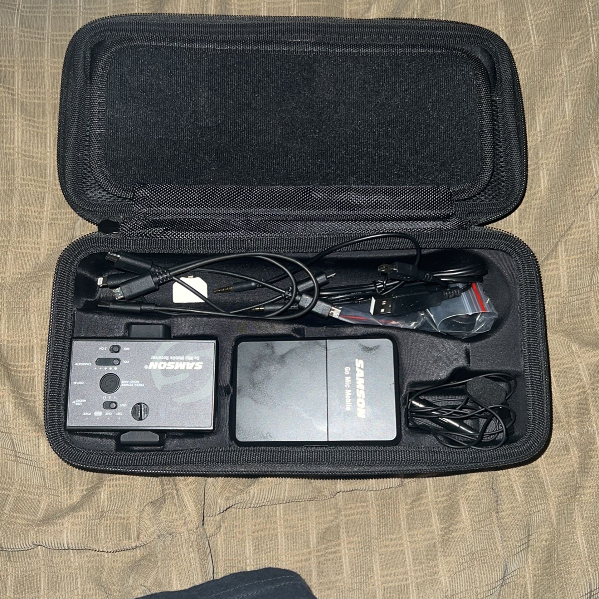 Samson Go Mic Mobile Barely Used At All Don’t Need It Anymore 