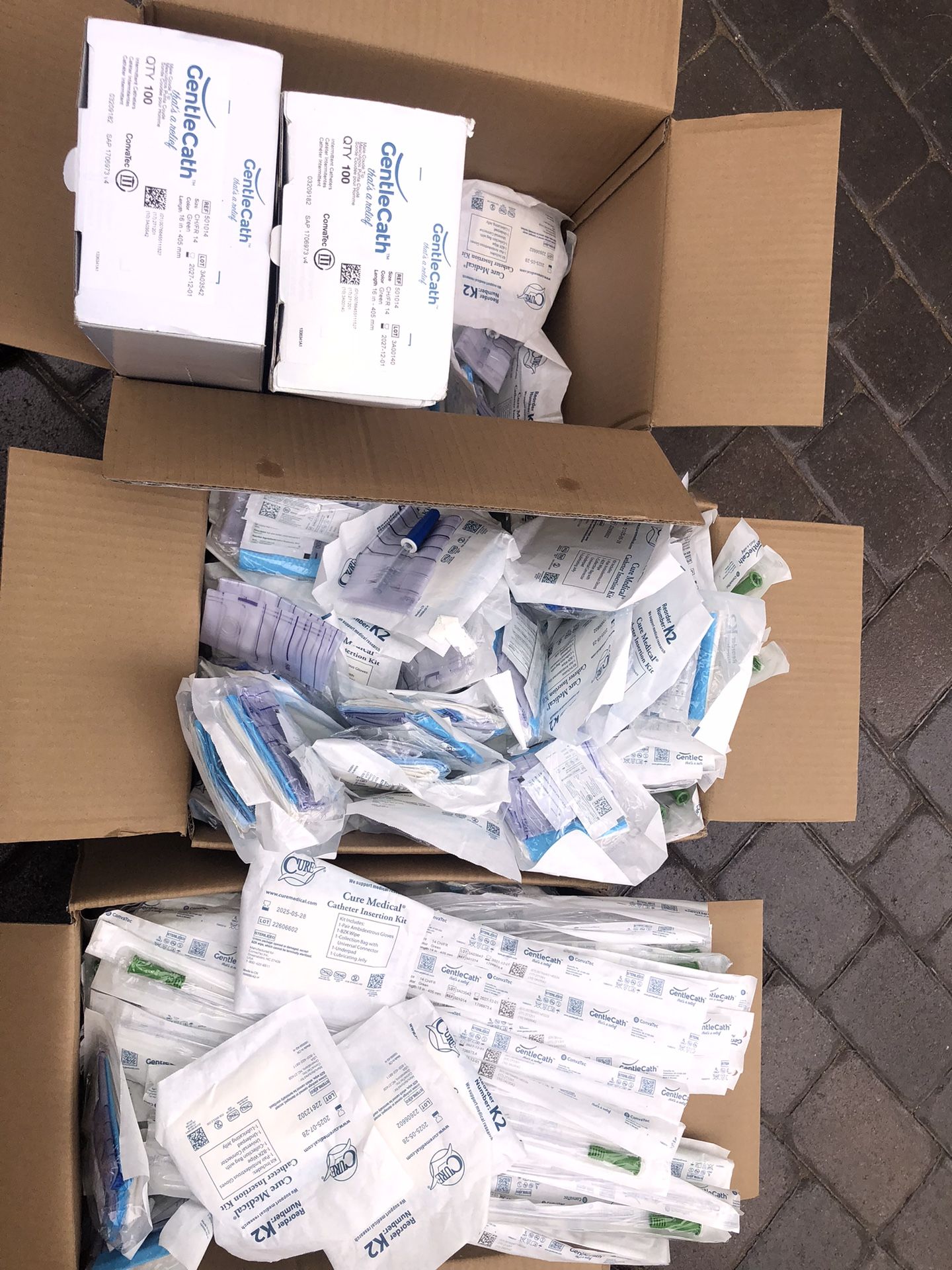 Catheter Insertion Kits + Catheter