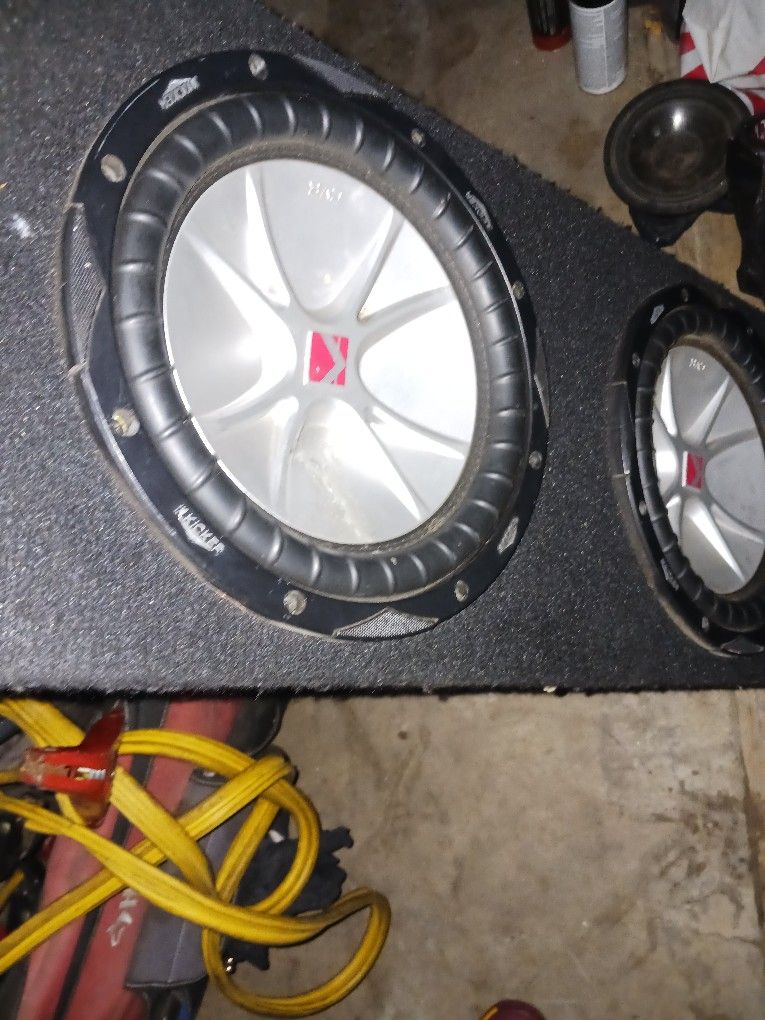 Speakers Subs 10s Kickers