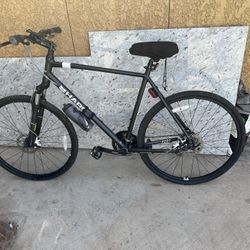 Haro Bridge Point Hybrid Bike
