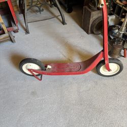 Antique Scooter 