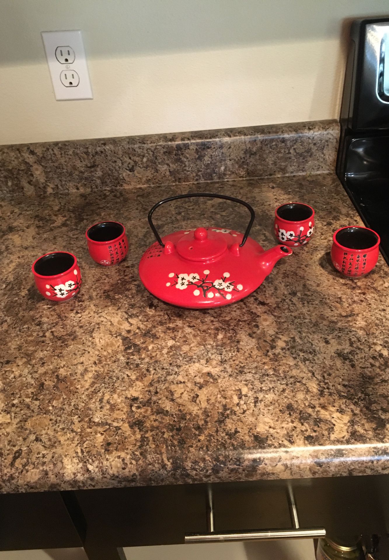 Red porcelain- Japanese tea set