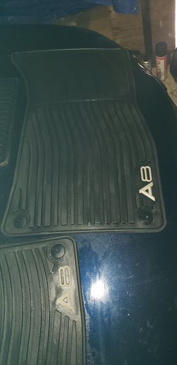 New Audi A8 (d3), Weather mats...
