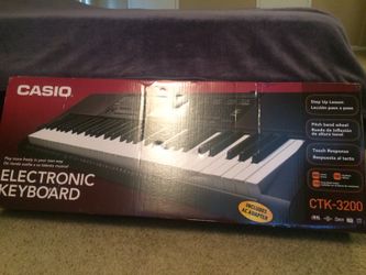 Casio Electronic keyboard and the stand