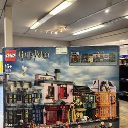 LEGO “Harry Potter- Diagon Alley” Set