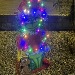 Grinch Piñata 